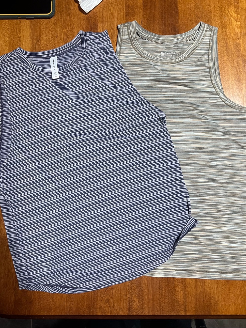 Athleta tank tops small women’s set of 2